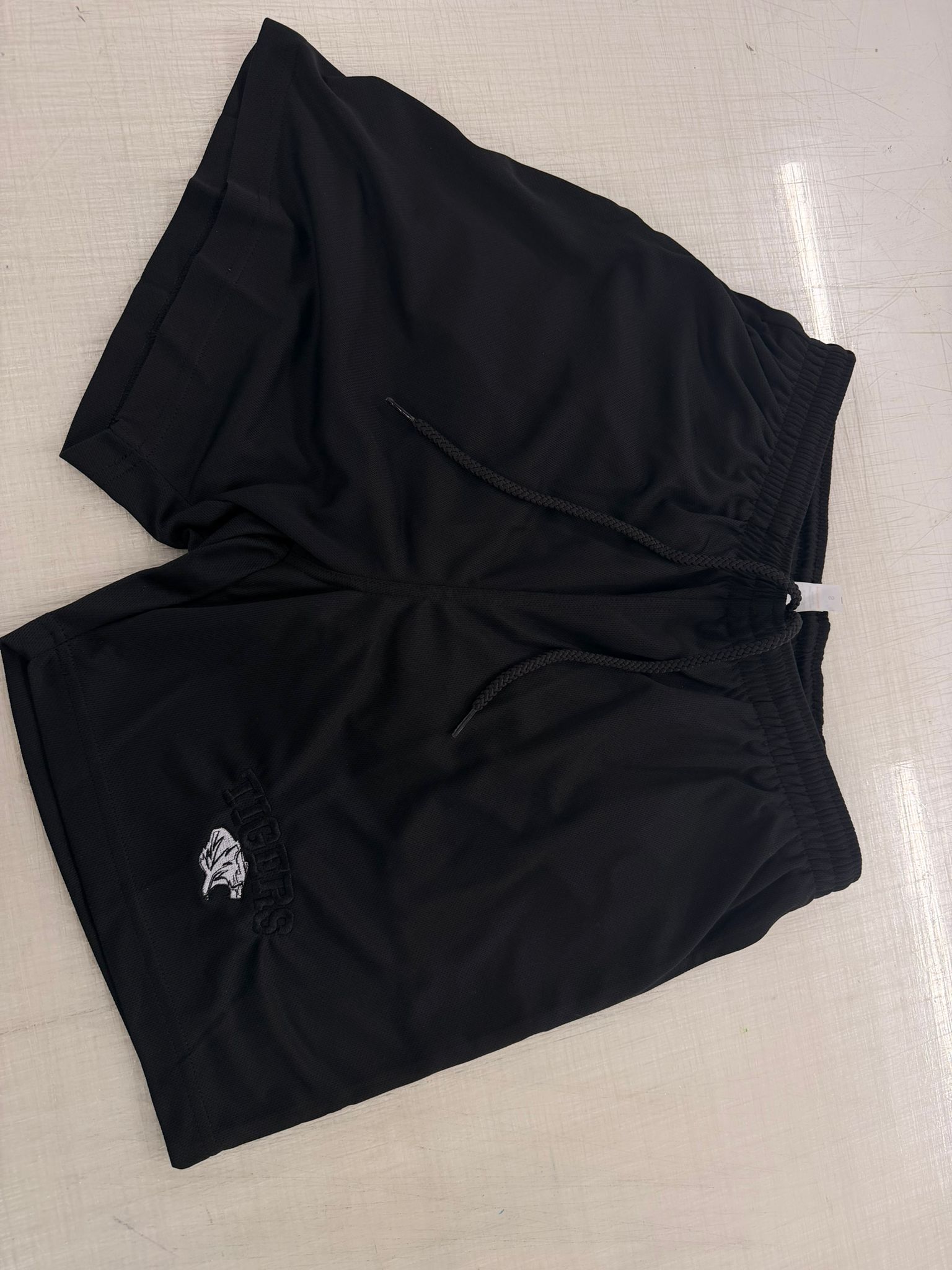 Shorts bestickt